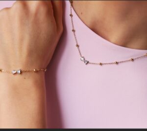 Naszyjnik kryształowa kokardka